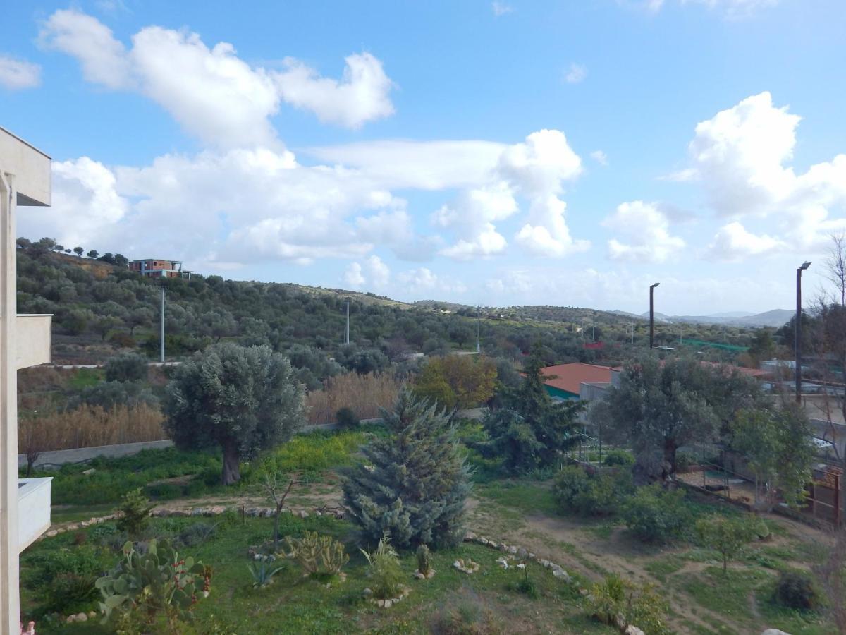 KerateaΟδυσσεια, Κοντά Σε Αεροδρόμιο, Λιμάνια Και Θάλασσεςアパートメント エクステリア 写真
